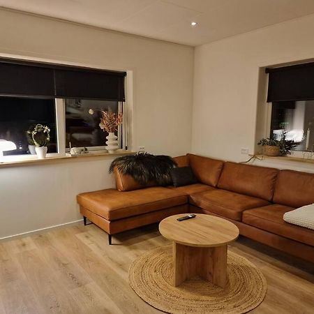 Апартаменти New Flat With Hot Tub - No1 Oyndarfjordur Екстер'єр фото