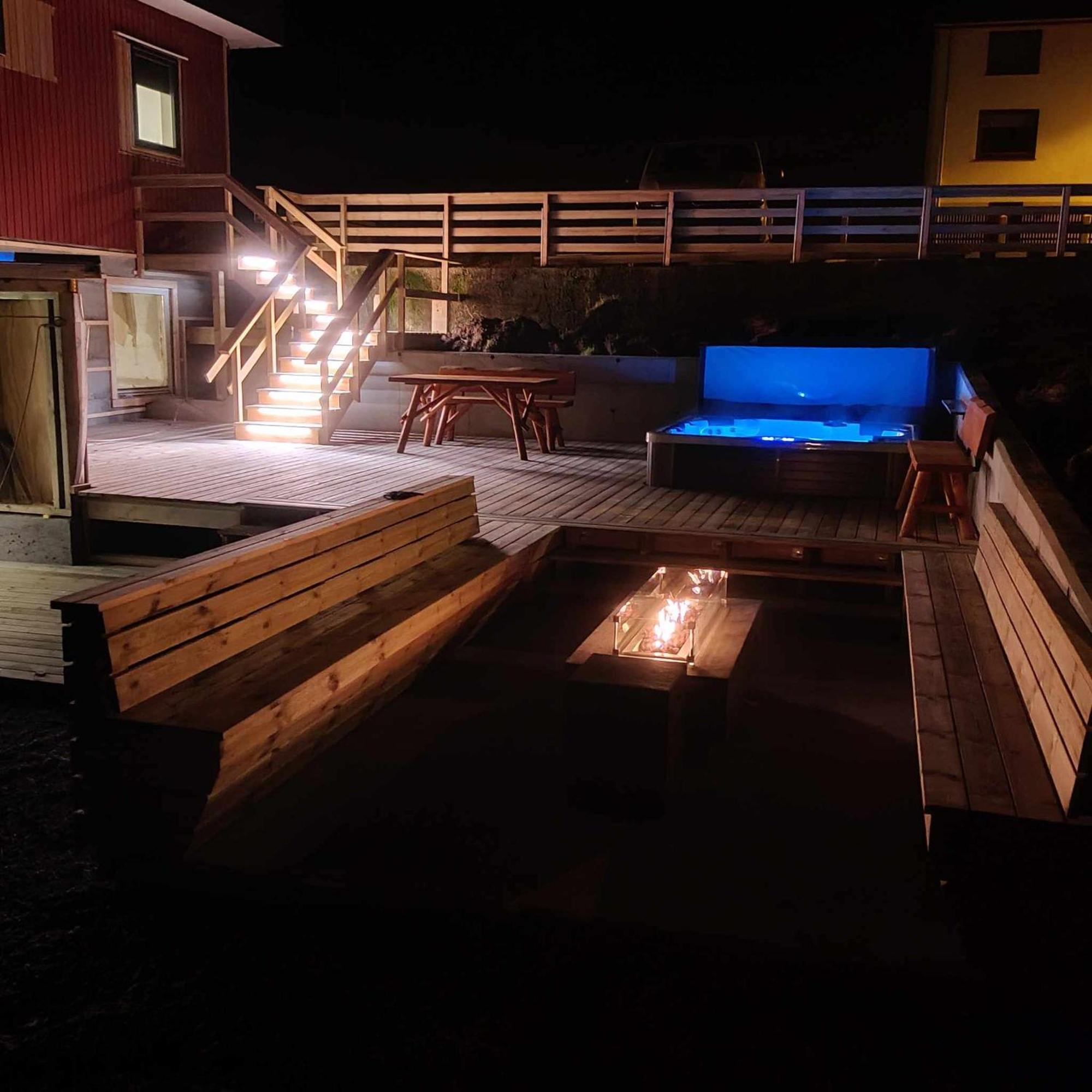 Апартаменти New Flat With Hot Tub - No1 Oyndarfjordur Екстер'єр фото